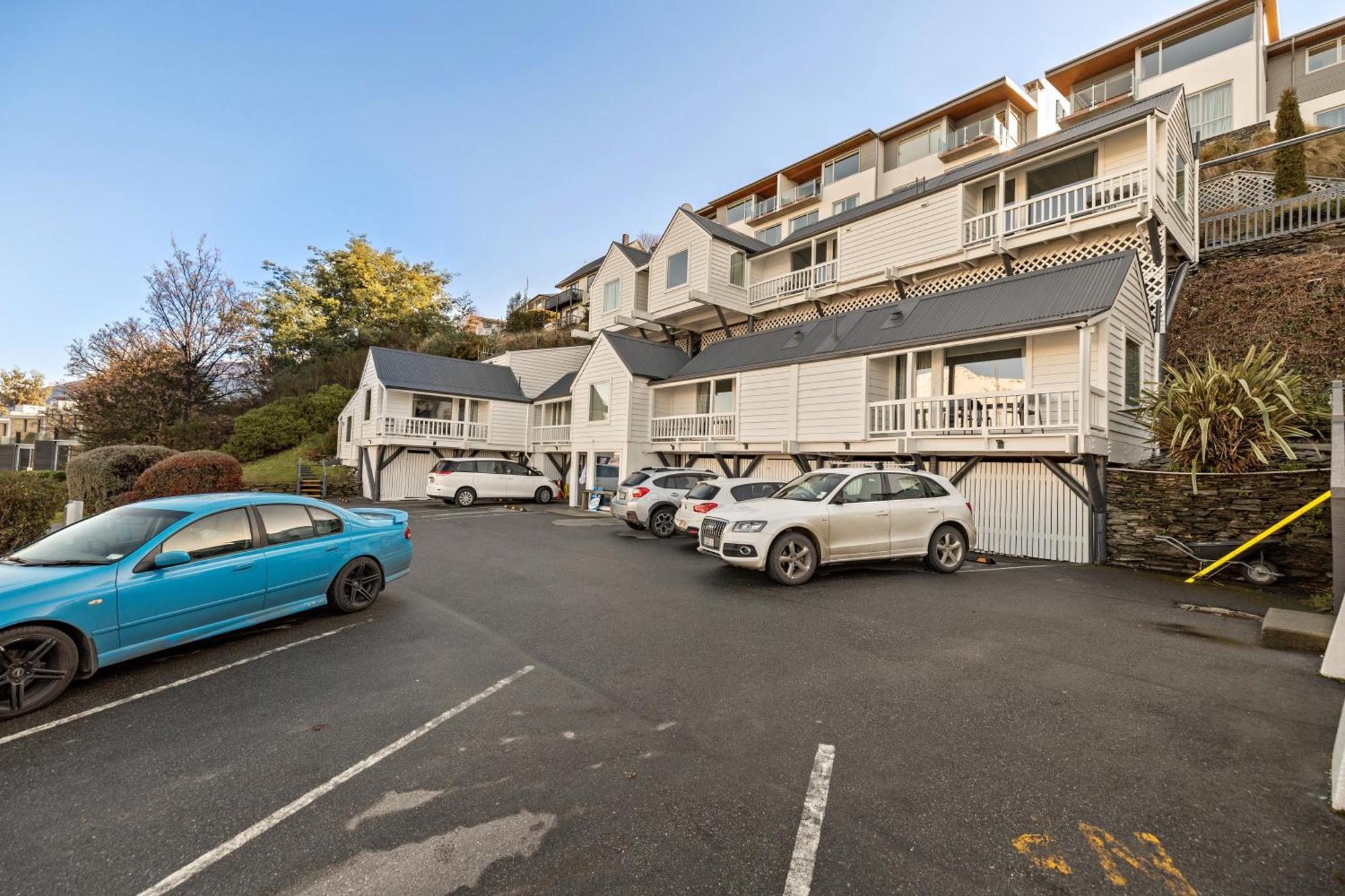 Lakeview Colonial House 퀸즈타운 외부 사진